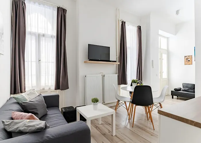 Danubegreen Bright Two Bedroom Apartment Near Margaret Island